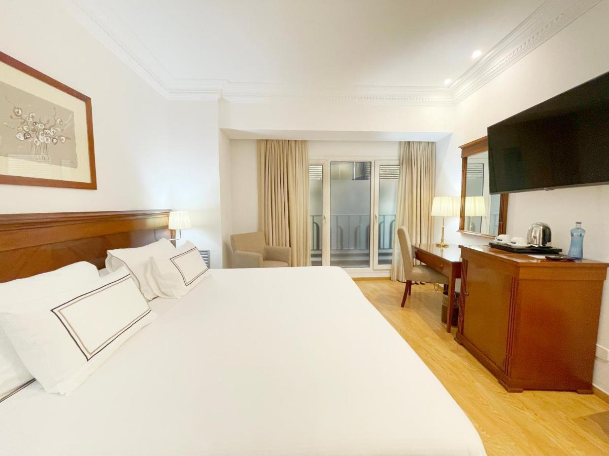 Hotel Melia Plaza Valenza Esterno foto