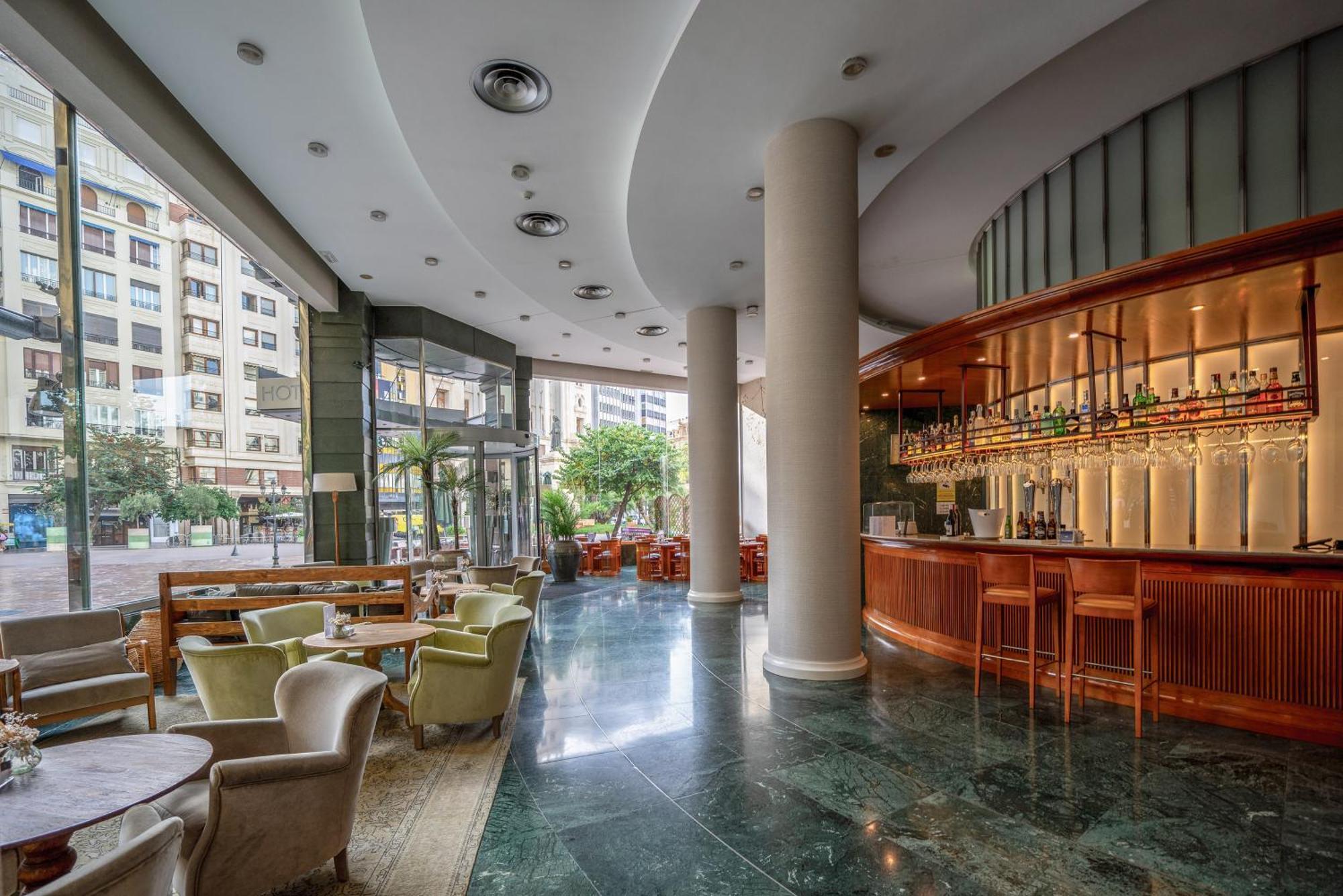Hotel Melia Plaza Valenza Esterno foto