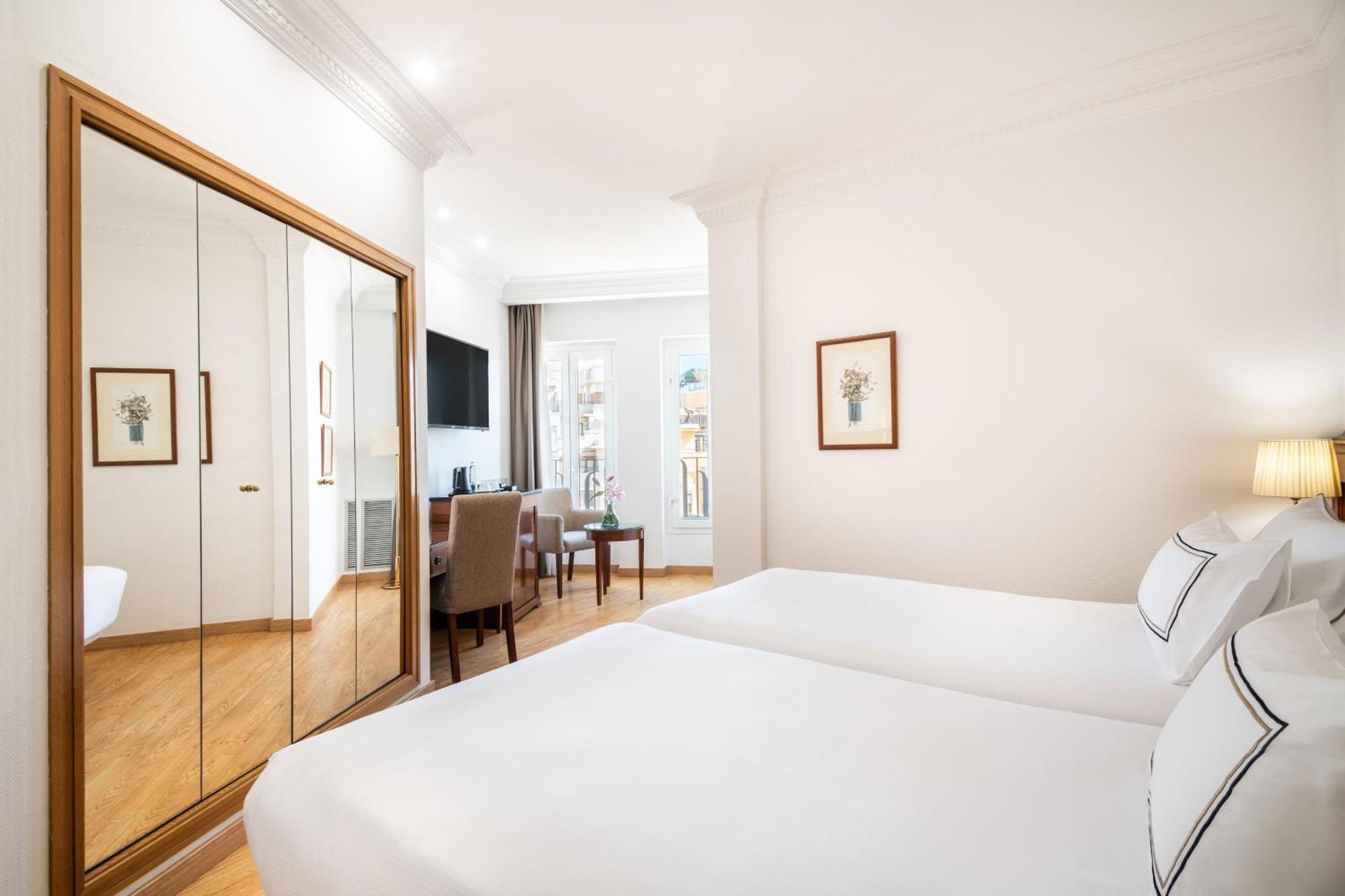 Hotel Melia Plaza Valenza Esterno foto